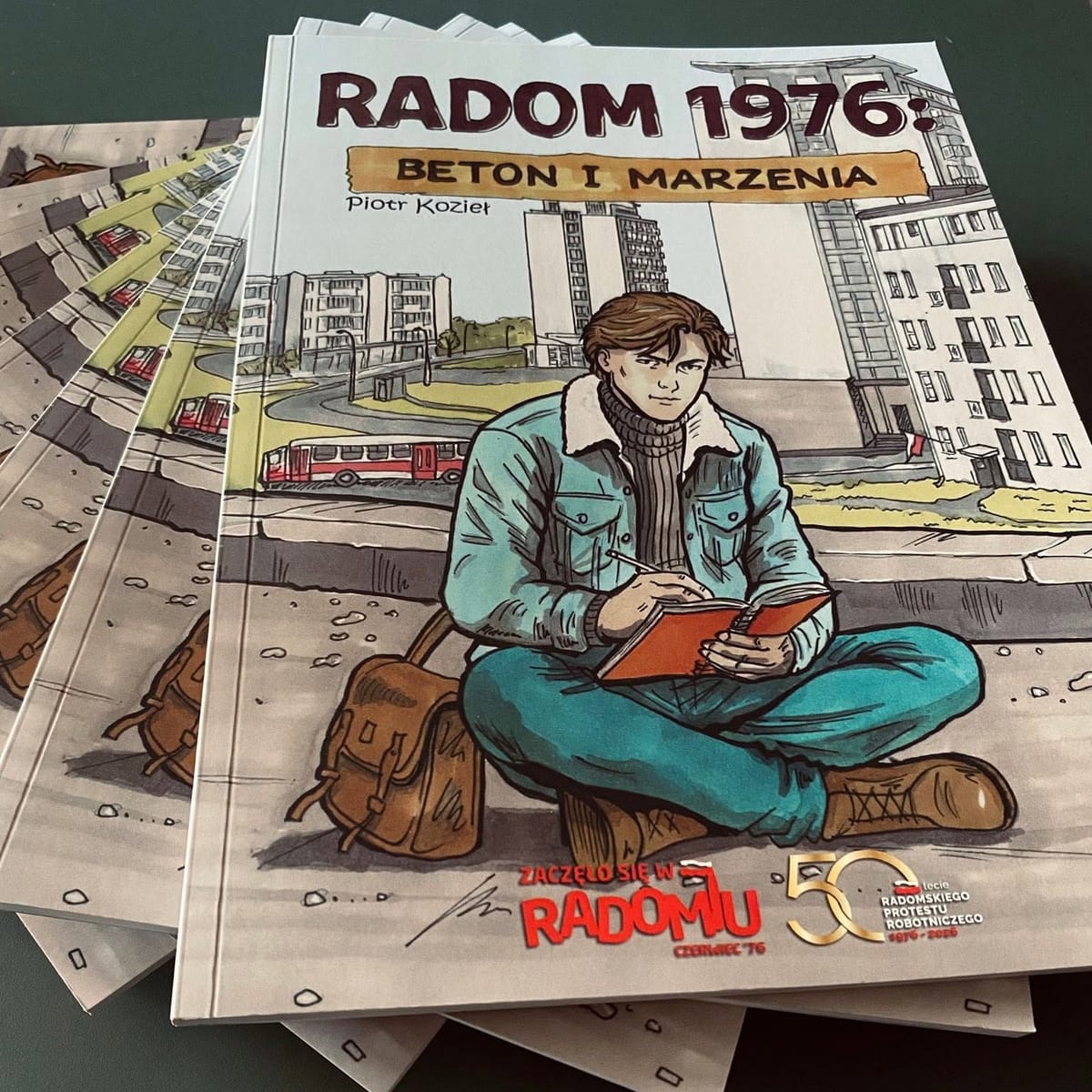 Komiks „Radom 1976. Beton i marzenia” Piotra Kozieła w pakiecie edukacyjnym o Radomskim Czerwcu ’76