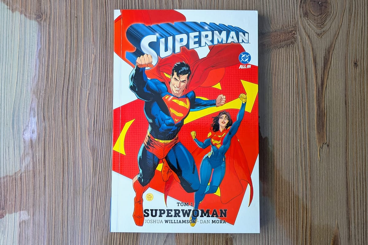 Superman. Superwoman. Tom 1 - recenzja