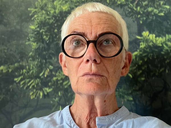 Czy sztuczna inteligencja tworzy sztukę? Ewa Satalecka, prof. PJATK: „Za wygenerowanym tekstem zawsze stoi człowiek”